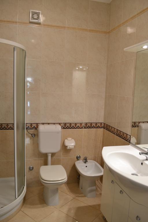 Apartments Monfiorenzo 로비니 외부 사진